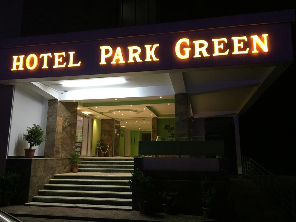 Hotel Park Green Pʼotʼi Екстериор снимка